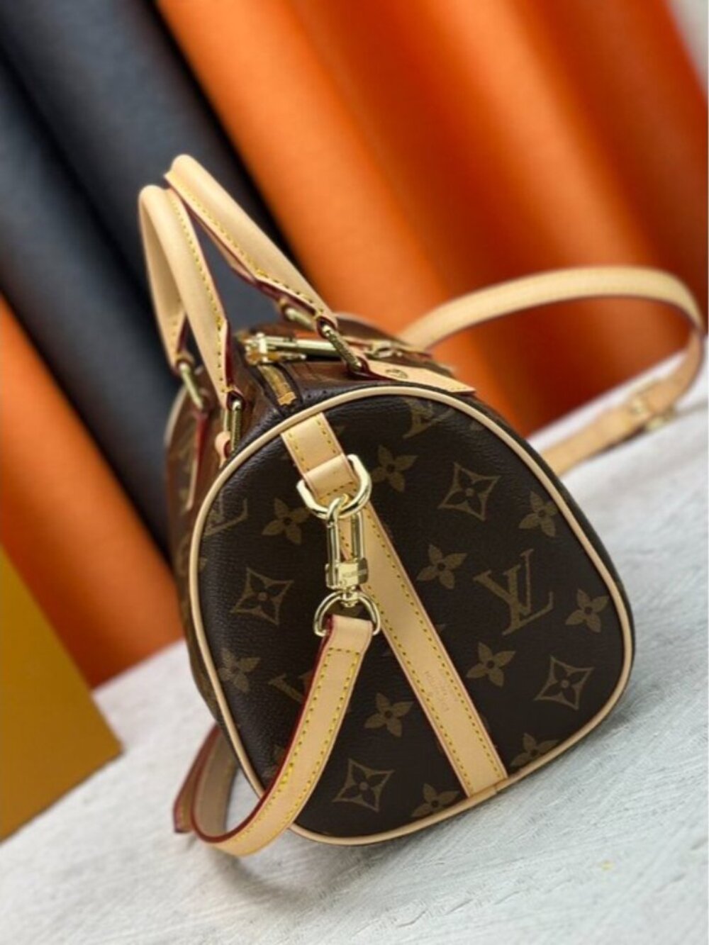 NWT - Louis Vuitton Authentic Bags - Picture 3 of 9